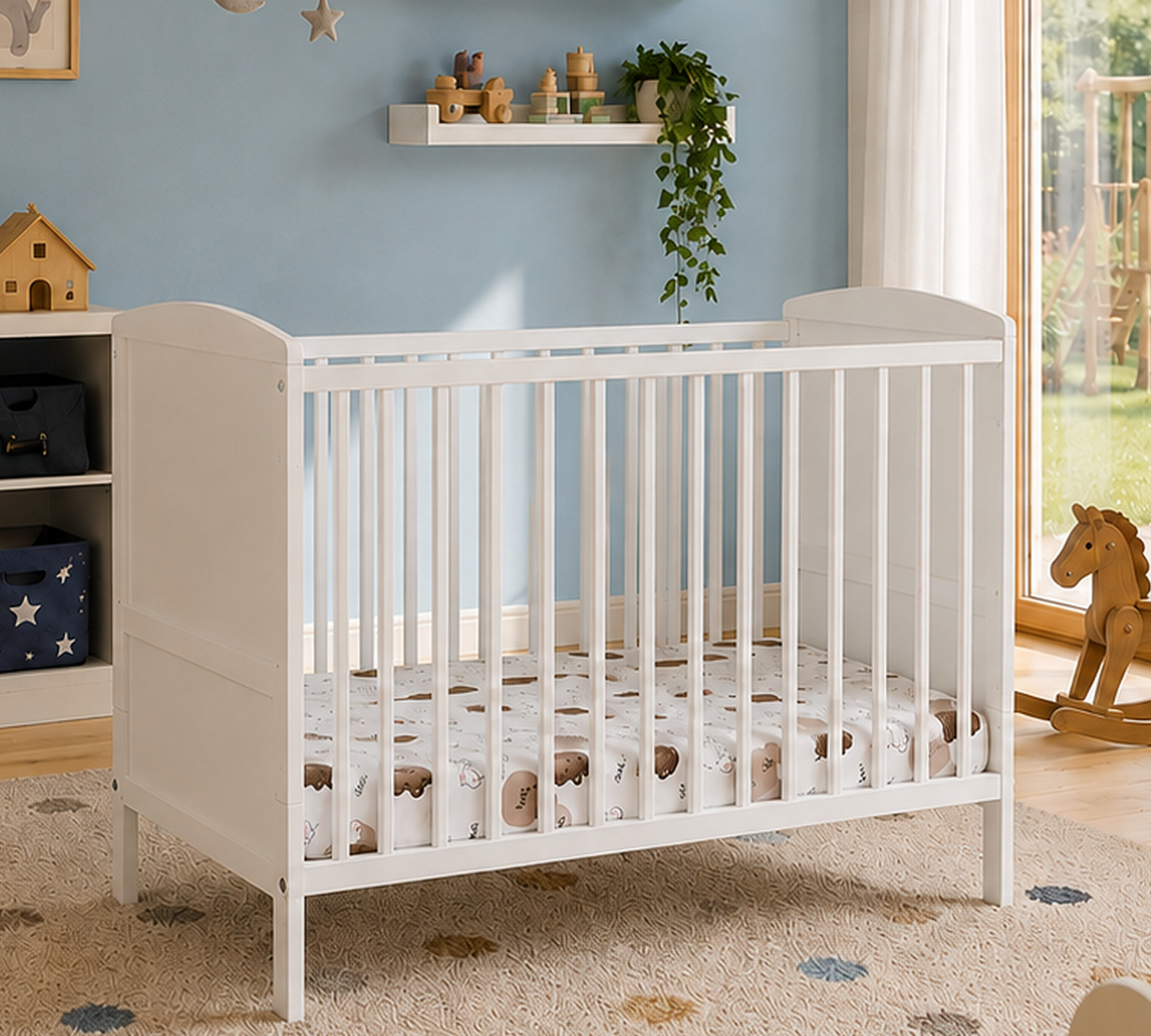Leo - baby cot in room 1